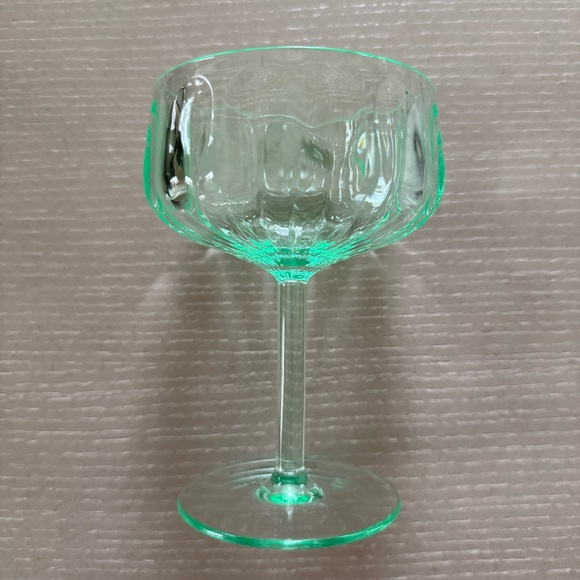 Brand New Anthropologie Mint Green Lucia Acrylic Coupe Glasses, Set of 4, NWT - Picture 2 of 3